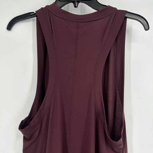 Athleta Essence Relaxed High Low Hem Tank Top Burgundy Racerback Size S - Picture 7 of 10